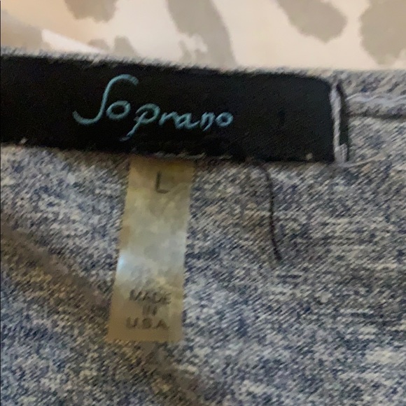 Soprano Wrap-Around Cropped Long Sleeve - Picture 2 of 2